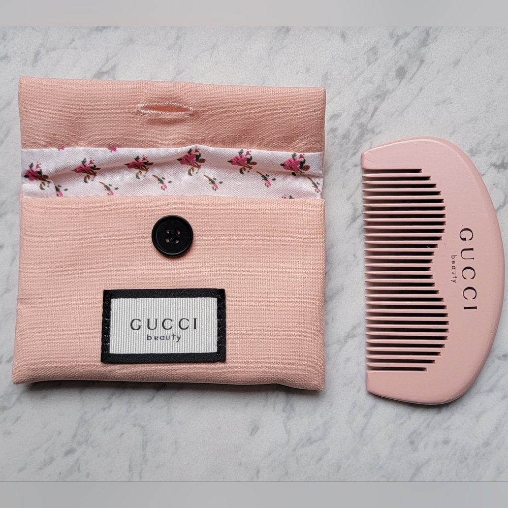 Sweet Boho Style Gucci Comb with Linen Pochette